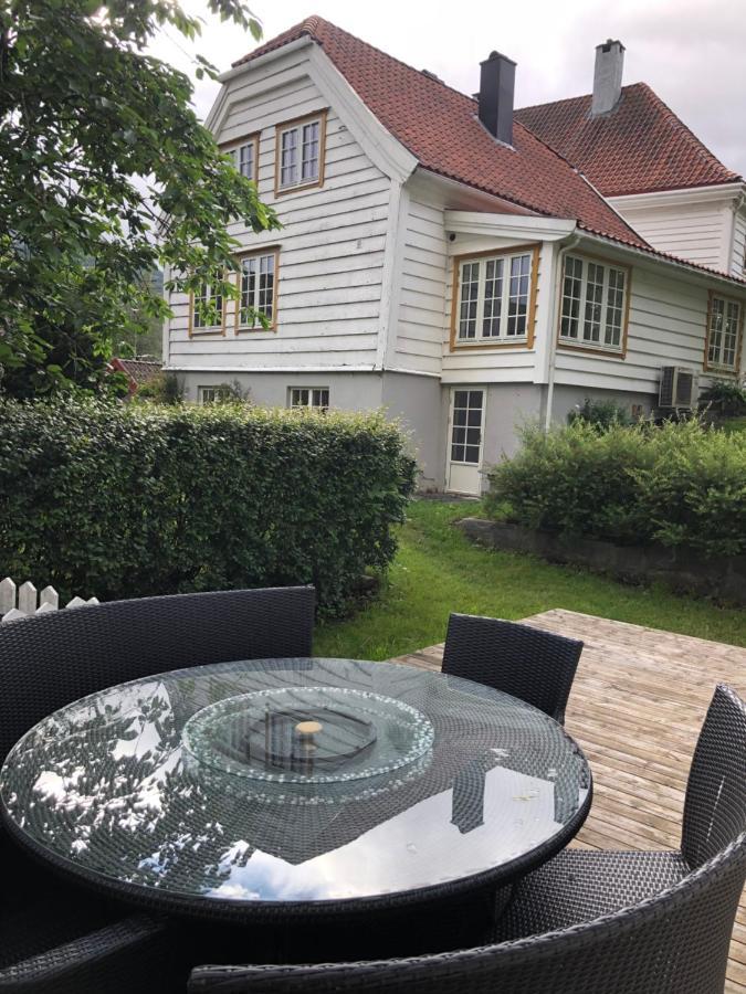 Stryn - House By The River Екстер'єр фото